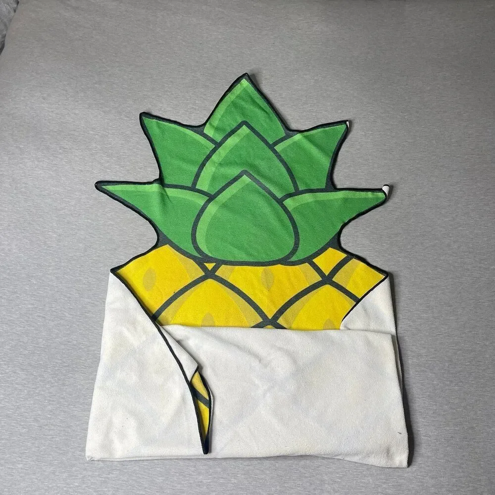 Big Mouth Inc. Large Pineapple Pattern Beach Towel